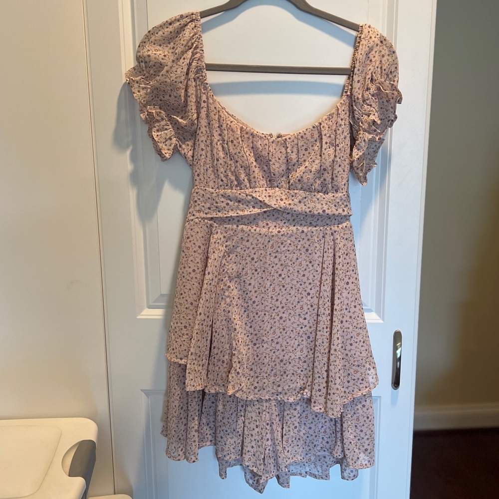 Francesca's Collections Floral Dress with Ruffle Sleeves